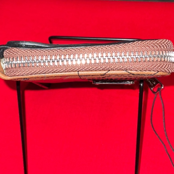 NWT Loungefly Star Wars Wallet - Picture 6 of 11